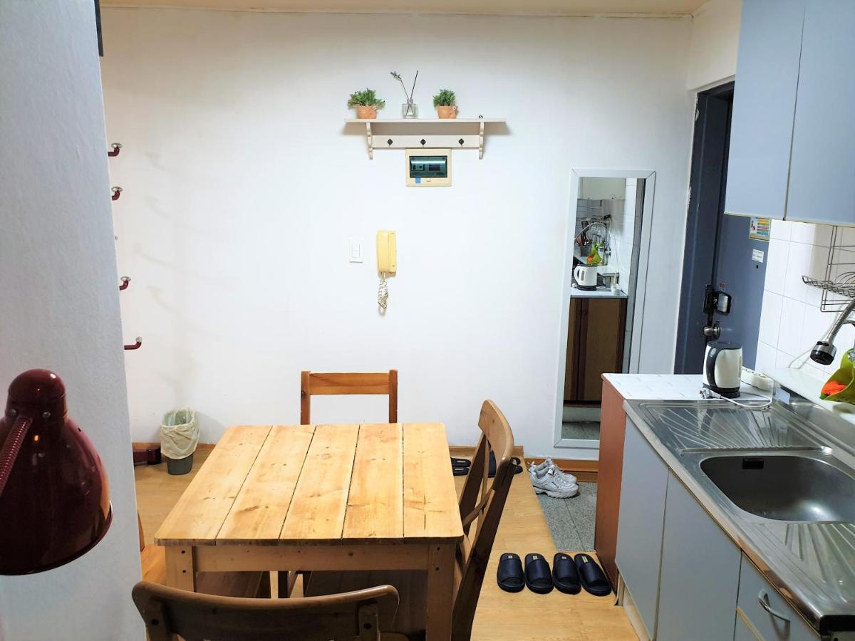 Ewha Hostel Сеул Екстер'єр фото