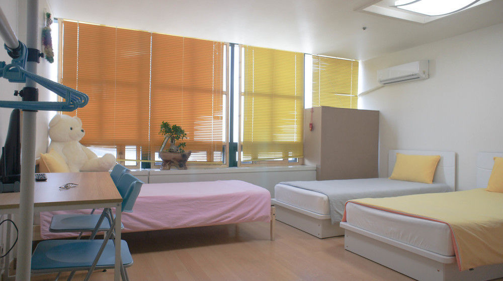 Ewha Hostel Сеул Екстер'єр фото