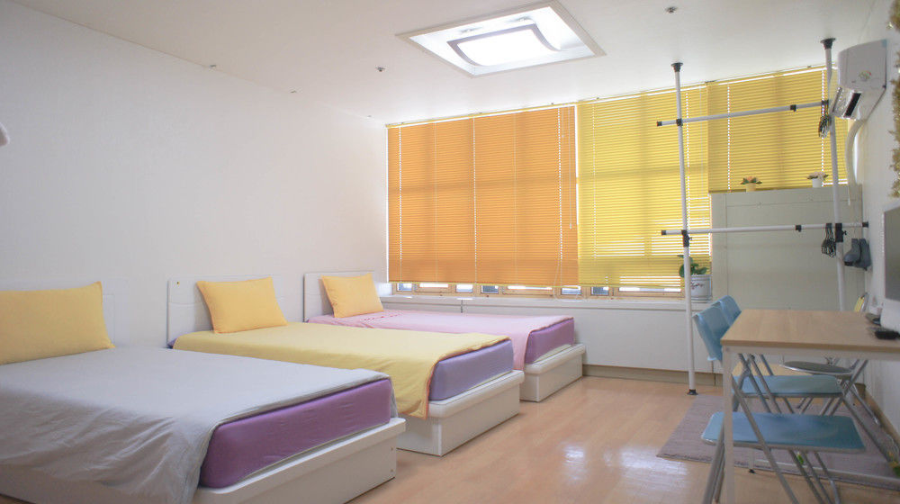 Ewha Hostel Сеул Екстер'єр фото